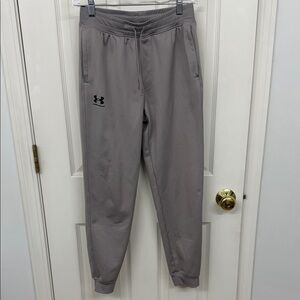 Under Armour Light Gray Sweatpants: Youth Large